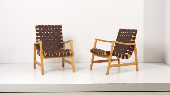 Pair of Jens Risom Lounge Chairs in brown webbing for Knoll