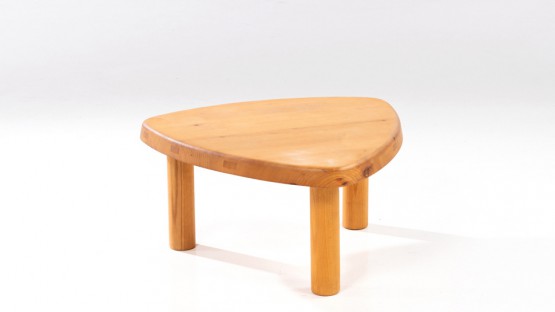 T23A Arrondie Basse Side Table by Pierre Chapo